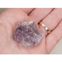 Lepidolit nyers kő kicsi