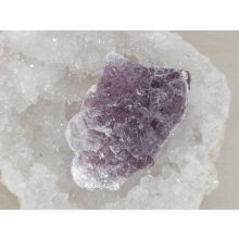 Lepidolit nyers kő közepes