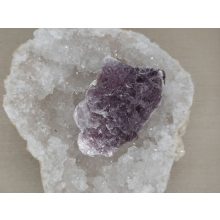 Lepidolit nyers kő közepes