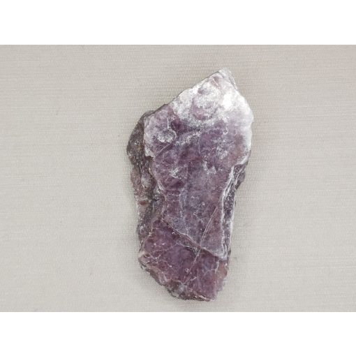 Lepidolit nyers kő közepes