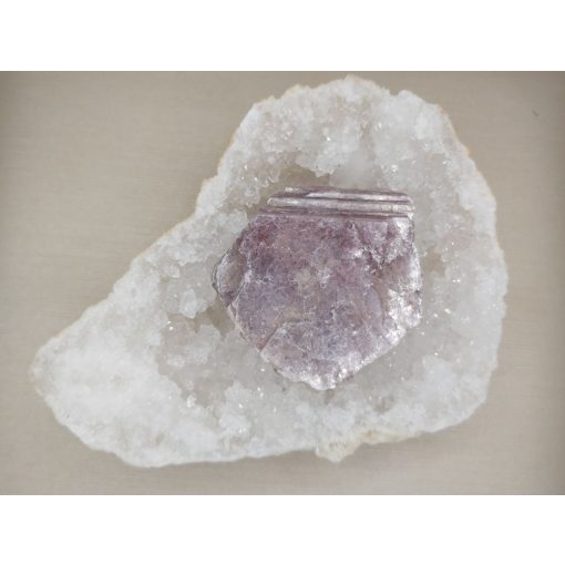 Lepidolit nyers kő nagy