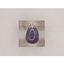 Lila kalcedon medál kaboson