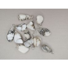 Magnezit medál véletlenszerűen