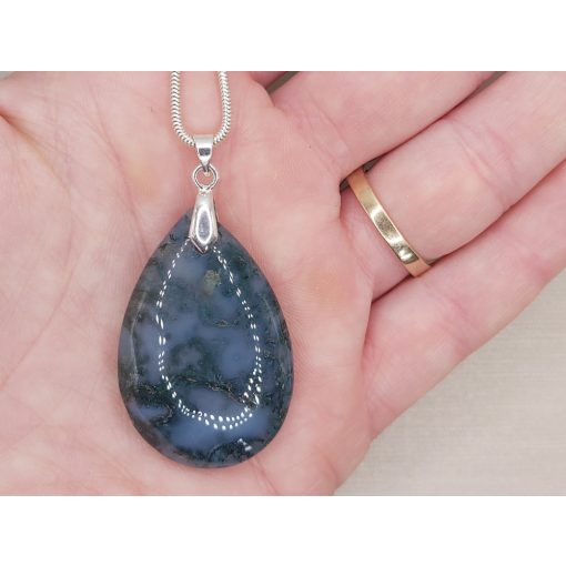 Mohaachát medál formára csiszolt