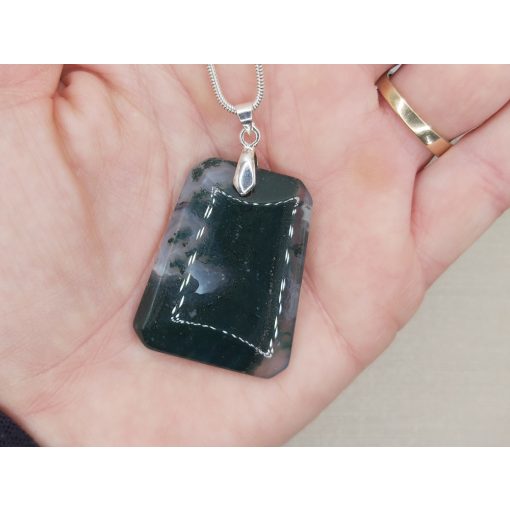 Mohaachát medál formára csiszolt