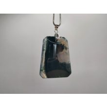 Mohaachát medál formára csiszolt