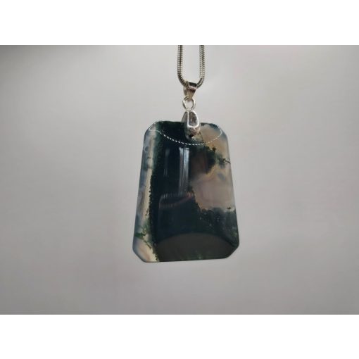 Mohaachát medál formára csiszolt