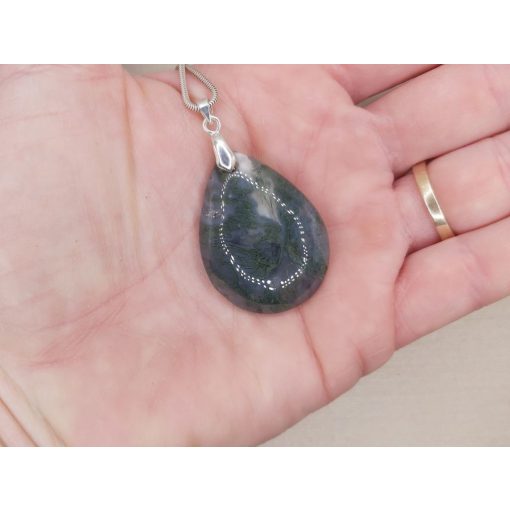 Mohaachát medál formára csiszolt