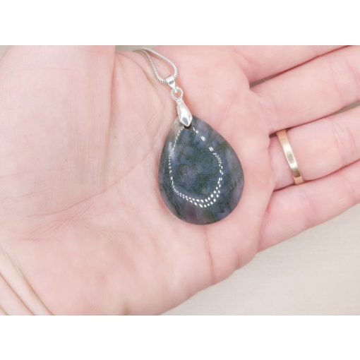 Mohaachát medál formára csiszolt