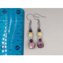 Mokkait formadíszített füli