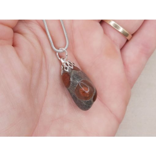 Mogyoró Obszidián medál