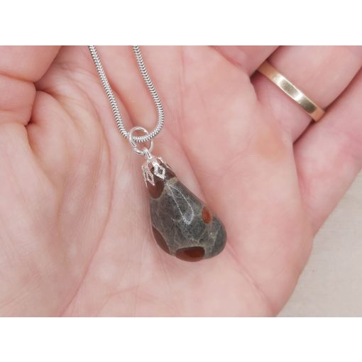 Mogyoró Obszidián medál