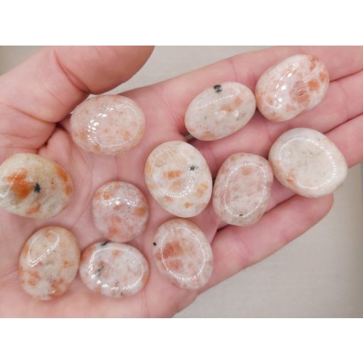 Napkő marokkő lapos kicsi véletlenszerűen