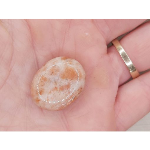 Napkő marokkő lapos kicsi