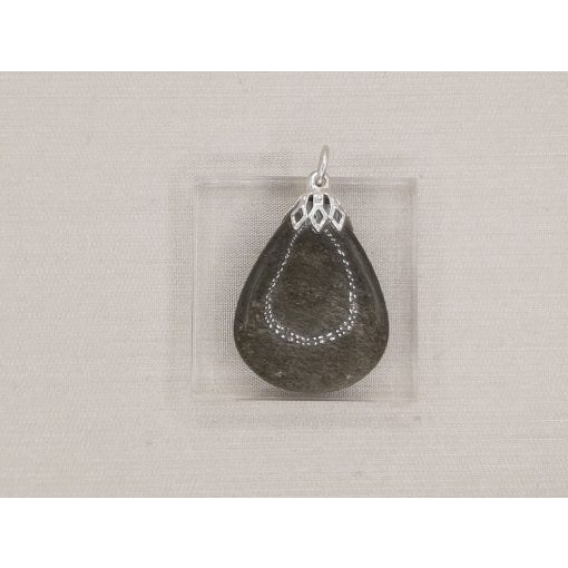 Arany Obszidián medál kaboson