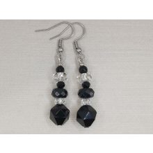 Onix formadíszített fülbevaló