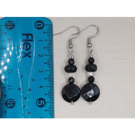 Onix formadíszített fülbevaló