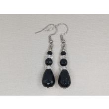 Onix formadíszített fülbevaló