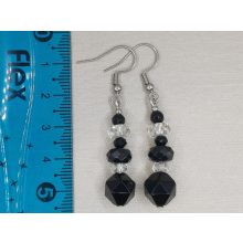 Onix formadíszített fülbevaló