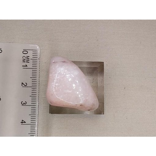 Petalit marokkő közepes 