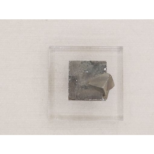 Pirit kocka nyers kő 