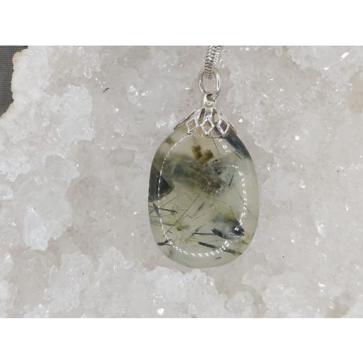 Prehnit medál lapos