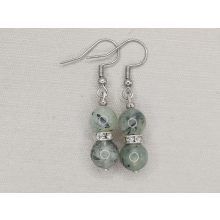 Prehnit golyós fülbevaló