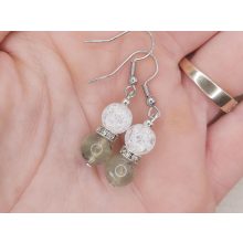 Prehnit golyós fülbevaló