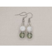 Prehnit golyós fülbevaló