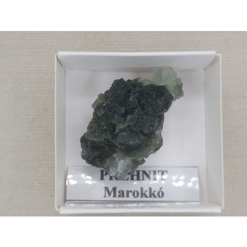 Prehnit nyers ásvány véletlenszerűen