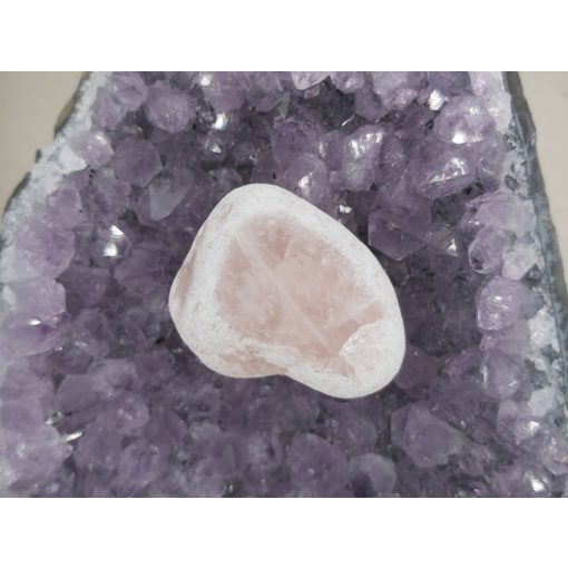 Rózsakvarc látókő 