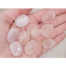 Rózsakvarc marokkő lapos kicsi véletlenszerűen