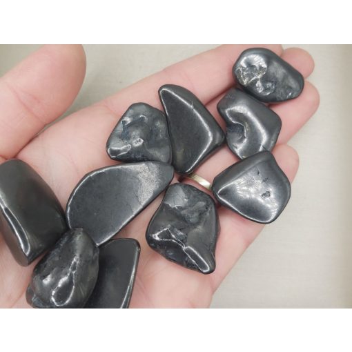 Shungit  marokkő véletlenszerűen