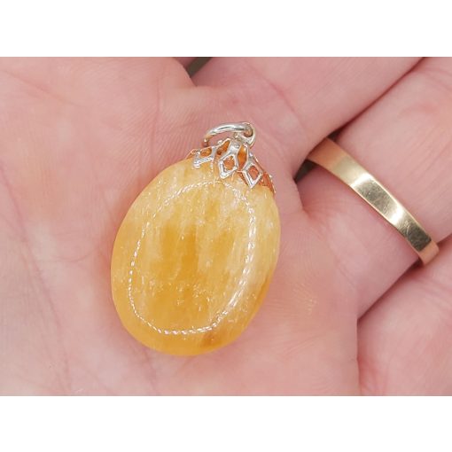 Sárga kalcit medál lapos