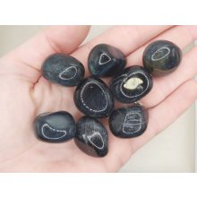 Sólyomszem marokkő véletlenszerűen 