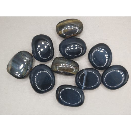 Sólyomszem marokkő lapos kicsi véletlenszerűen 