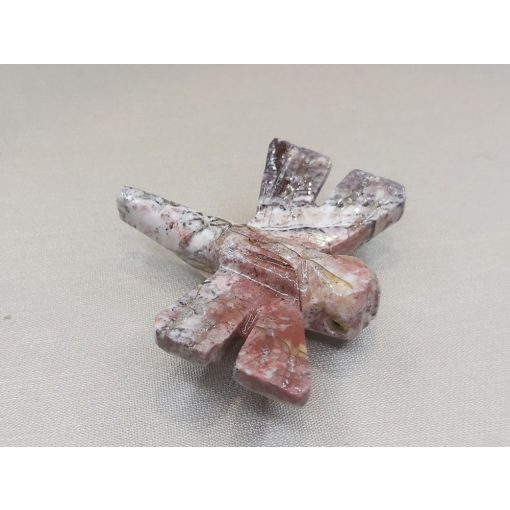 Szitakötő zsírkő állat