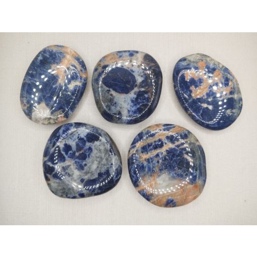 Szodalit marokkő lapos nagy véletlenszerűen