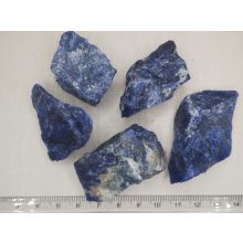 Szodalit nyers kő kicsi véletlenszerűen
