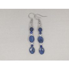 Szodalit formadíszített füli