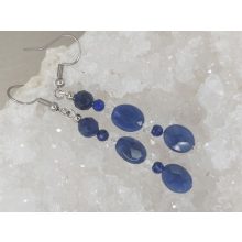 Szodalit formadíszített füli