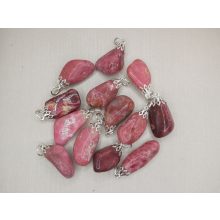 Thulit medál véletlenszerűen