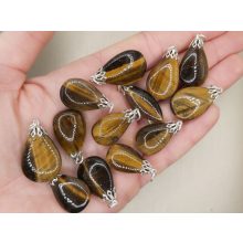 Tigrisszem medál csepp alakú véletlenszerűen