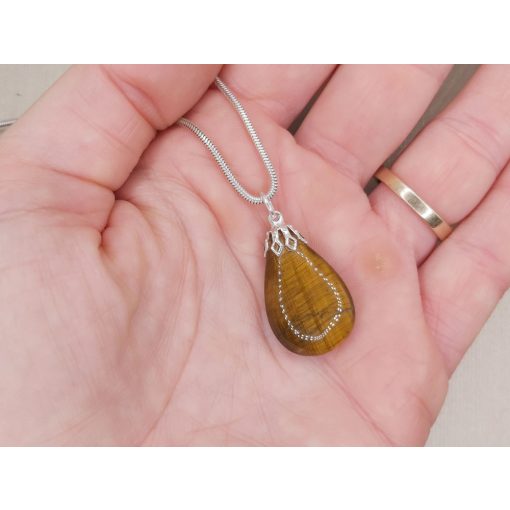 Tigrisszem medál csepp alakú