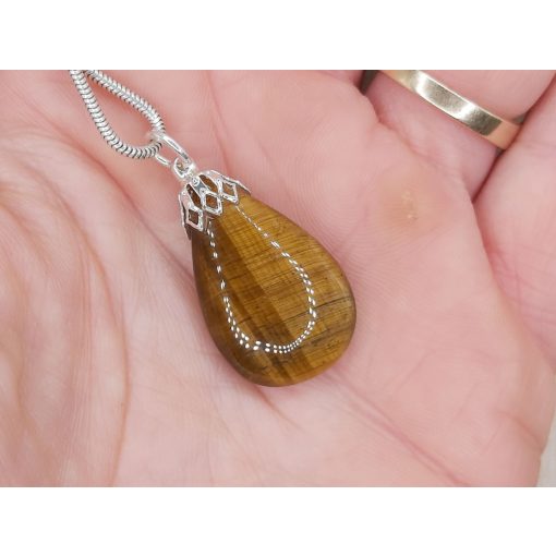 Tigrisszem medál csepp alakú