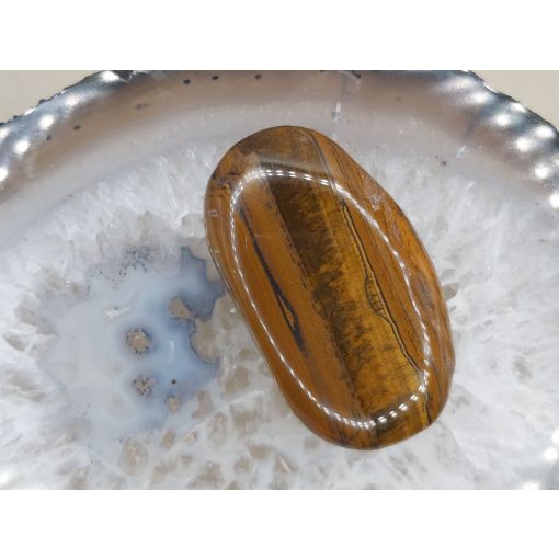 Tigrisszem marokkő nagy lapos