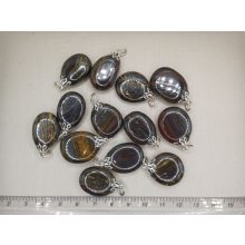 Tigrisvas medál véletlenszerűen