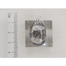 Turitella jáspis medál kaboson