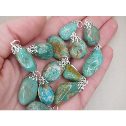 Türkiz medál véletlenszerűen