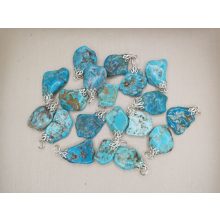 Türkiz Sleeping Beauty medál véletlenszerűen